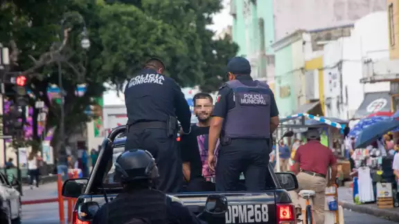 Más del 50% de la población afirma que el Ayuntamiento de Mérida hace un trabajo deplorable Más del 50% de la población afirma que el Ayuntamiento de Mérida hace un trabajo deplorable
