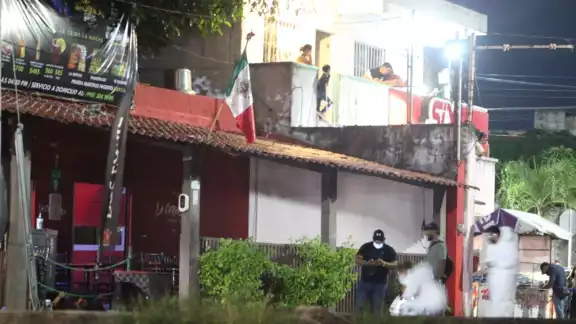 Una persona más, resultó lesionada con un “rozón” de bala en la oreja Una persona más, resultó lesionada con un “rozón” de bala en la oreja