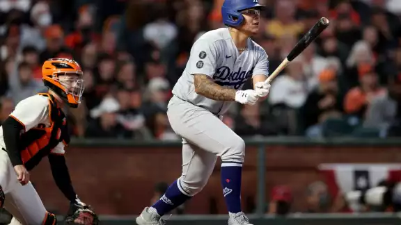 El un solo partido, el mexicano recibió un doble reconocimiento tras un movimiento memorable para el equipo de los Dodgers