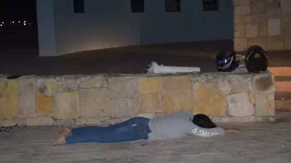 La menor habría sufrido un accidente en su motocicleta La menor habría sufrido un accidente en su motocicleta