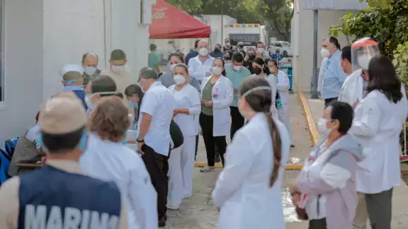 Desde ayer se comenzó a aplicar la vacuna en el estado