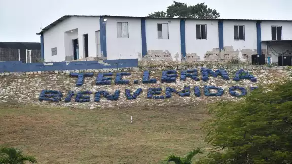 El Director del Tecnológico de Lerma pidió apoyo para reparar los daños en el Instituto El Director del Tecnológico de Lerma pidió apoyo para reparar los daños en el Instituto