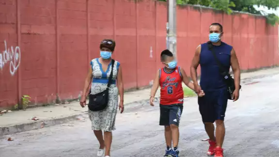 El regreso a clases presenciales hizo que familias en Quintana Roo sintieran temor de que los menores se contagien de COVID-19 El regreso a clases presenciales hizo que familias en Quintana Roo sintieran temor de que los menores se contagien de COVID-19