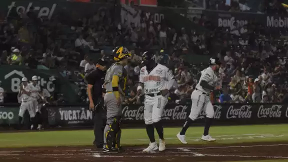 Leones de Yucatán vencieron 7 a 0 a los Pericos de Puebla en la temporada regular de la LMB Leones de Yucatán vencieron 7 a 0 a los Pericos de Puebla en la temporada regular de la LMB