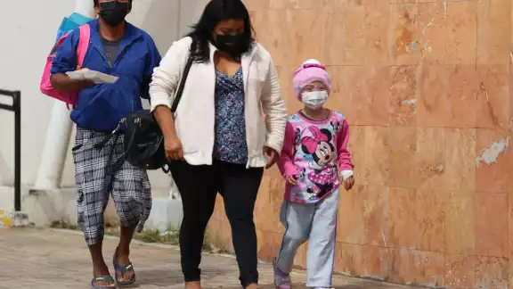 Instalarán una Unidad de Trasplante de Médula Osea
en la Entidad, para atender a los infantes del Sureste Instalarán una Unidad de Trasplante de Médula Osea
en la Entidad, para atender a los infantes del Sureste