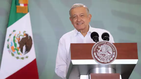 AMLO cumple 69 años este domingo 13 de noviembre
AMLO cumple 69 años este domingo 13 de noviembre