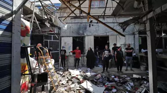 La explosión se produjo el lunes al final de la tarde en uno de los mercados populares de Ciudad Sadr La explosión se produjo el lunes al final de la tarde en uno de los mercados populares de Ciudad Sadr