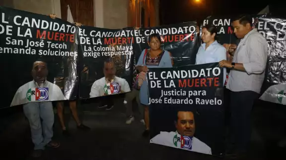 María Ravelo, madre de José Eduardo, llamó a Renán Barrera el candidato de la muerte María Ravelo, madre de José Eduardo, llamó a Renán Barrera el candidato de la muerte