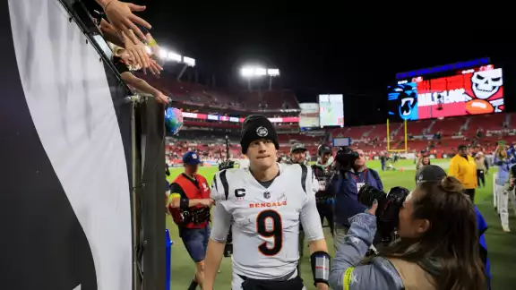 Los Cincinnati Bengals aprovecharon este domingo dos intercepciones y dos balones sueltos de Tom Brady Los Cincinnati Bengals aprovecharon este domingo dos intercepciones y dos balones sueltos de Tom Brady