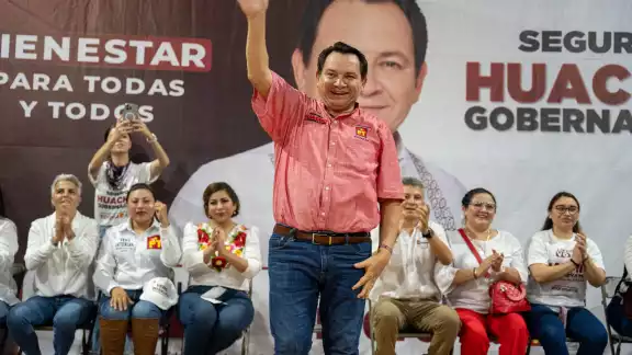 Joaquín Díaz Mena dará a conocer como atenderá el tema del ISSTEY