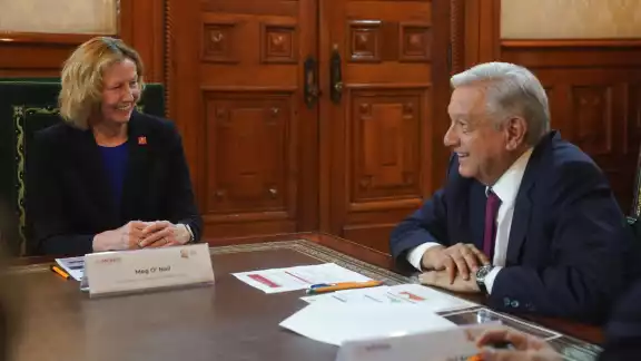 Meg O'Neill y AMLO dialogaron en Palacio Nacional
