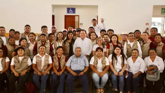 En los cursos participan directores de cada una de las cuatro regiones en las que se divide el Estado. En los cursos participan directores de cada una de las cuatro regiones en las que se divide el Estado.
