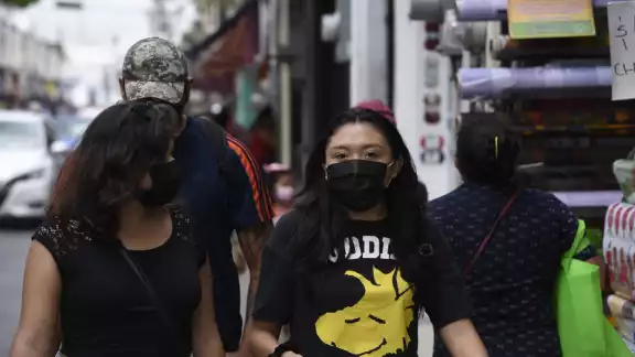 A diferencia del COVID-19, el Hongo Negro no se contagia de persona a persona A diferencia del COVID-19, el Hongo Negro no se contagia de persona a persona