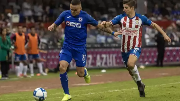 Chivas de Guadalajara recibe a Cruz Azul, en duelo de la Jornada 15 de la Liga MX Chivas de Guadalajara recibe a Cruz Azul, en duelo de la Jornada 15 de la Liga MX