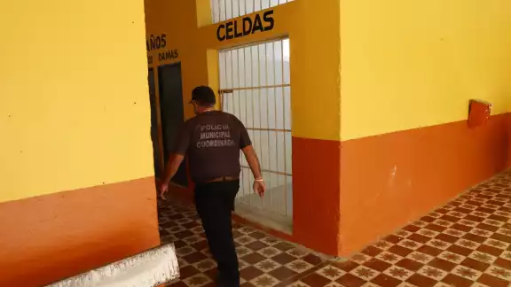Derechos Humanos de Yucatán emitió una recomendación general en el 2014 para las penitenciarías, pero hasta ahora los policías aún no reciben capacitación Derechos Humanos de Yucatán emitió una recomendación general en el 2014 para las penitenciarías, pero hasta ahora los policías aún no reciben capacitación