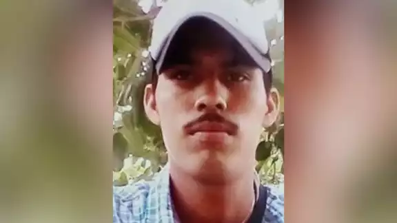 FGE Quintana Roo pone a su disposición el número 984 8730163 en caso de contar con datos del desaparecido FGE Quintana Roo pone a su disposición el número 984 8730163 en caso de contar con datos del desaparecido