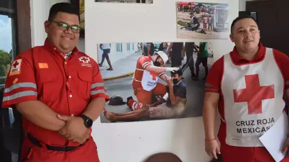 La exposición se llama "Héroes Anónimos" La exposición se llama "Héroes Anónimos"