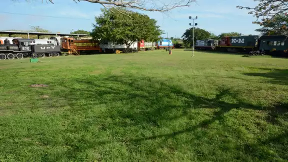 Los vecinos lo apodaron el Central Park Meridano, ya que contempla ocho hectáreas de parque arbolado Los vecinos lo apodaron el Central Park Meridano, ya que contempla ocho hectáreas de parque arbolado