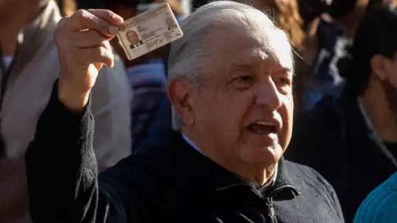 El presidente Andrés Manuel López Obrador calificó como un “éxito completo” la consulta de Revocación de Mandato El presidente Andrés Manuel López Obrador calificó como un “éxito completo” la consulta de Revocación de Mandato