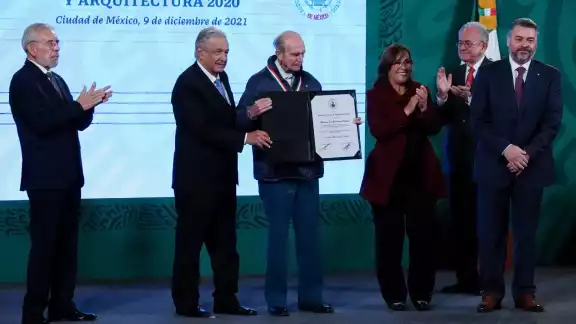 Los Premios Nacionales de Arquitectura e Ingeniería se entregan a profesionistas ampliamente destacados y reconocidos con una trayectoria de excepción Los Premios Nacionales de Arquitectura e Ingeniería se entregan a profesionistas ampliamente destacados y reconocidos con una trayectoria de excepción
