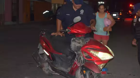 Los motociclistas fueron auxiliados por paramédicos