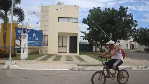incremento se ha dado más rápido en lugares del Poniente y Oriente de la ciudad de Mérida incremento se ha dado más rápido en lugares del Poniente y Oriente de la ciudad de Mérida