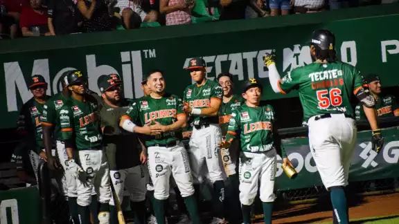 Leones de Yucatán ganan 4 a 0 a los Tecolotes de los Dos Laredos Leones de Yucatán ganan 4 a 0 a los Tecolotes de los Dos Laredos