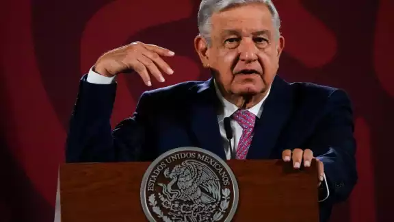 AMLO detalló que a raíz de la celebración por el Día de Muertos, suspenderá actividades oficiales y viajará a Palenque, Chiapas AMLO detalló que a raíz de la celebración por el Día de Muertos, suspenderá actividades oficiales y viajará a Palenque, Chiapas