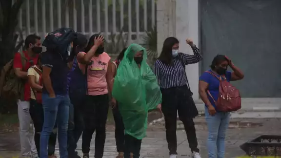 Lluvias causarán afectaciones este domingo Lluvias causarán afectaciones este domingo