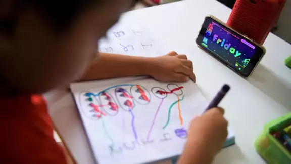 Algunos menores de edad no tuvieron acceso a internet o computadoras para poder seguir sus estudios en línea en Yucatán Algunos menores de edad no tuvieron acceso a internet o computadoras para poder seguir sus estudios en línea en Yucatán