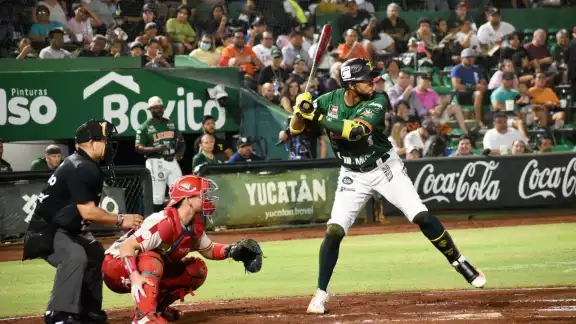 Fue el Águila de Veracruz el que le propinó una derrota más a los Leones de Yucatán Fue el Águila de Veracruz el que le propinó una derrota más a los Leones de Yucatán