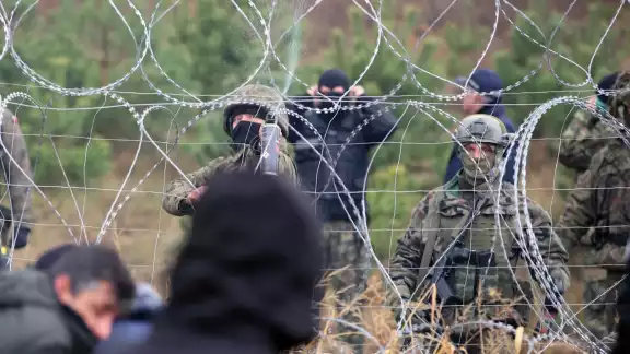 La crisis política entre Polonia y Bielorrusia afecta a la migración de personas, en su mayoría del Medio Oriente La crisis política entre Polonia y Bielorrusia afecta a la migración de personas, en su mayoría del Medio Oriente