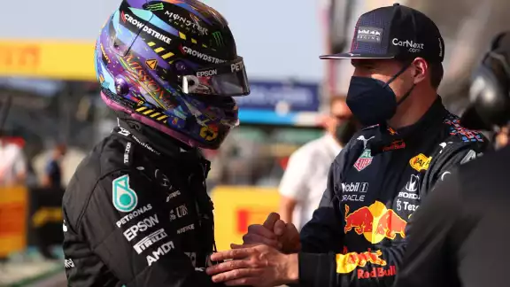 Hamilton se reencontró con la victoria en una sesión de clasificación Hamilton se reencontró con la victoria en una sesión de clasificación