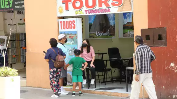 Touroperadores del Centro Histórico afirman que siguen trabajando. Touroperadores del Centro Histórico afirman que siguen trabajando.