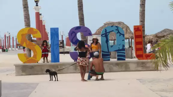 Sin embargo, esperan que la última semana de las vacaciones veraniegas se estabilice la economía del Pueblo Mágico de Sisal Sin embargo, esperan que la última semana de las vacaciones veraniegas se estabilice la economía del Pueblo Mágico de Sisal