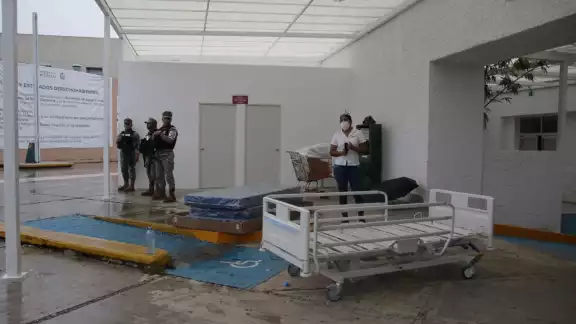 Recursos millonarios se destinaron para comprar material al personal de Salud