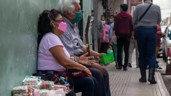 Las familias no disponen de ingreso que satisfaga sus necesidades Las familias no disponen de ingreso que satisfaga sus necesidades