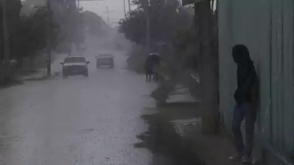 Las lluvias percistirá durante casi todo el fin de semana. Foto: Archivo
