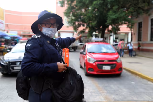 Desde hace diez años, una mujer yucateca integra las filas de la corporación municipal en una profesión que día con día le resulta gratificante
