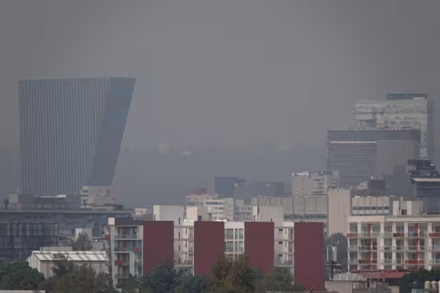 Se recuerda a la población mantenerse informados sobre la calidad del aire y evitar hacer ejercicio en exteriores entre las 13:00 y 19:00 horas