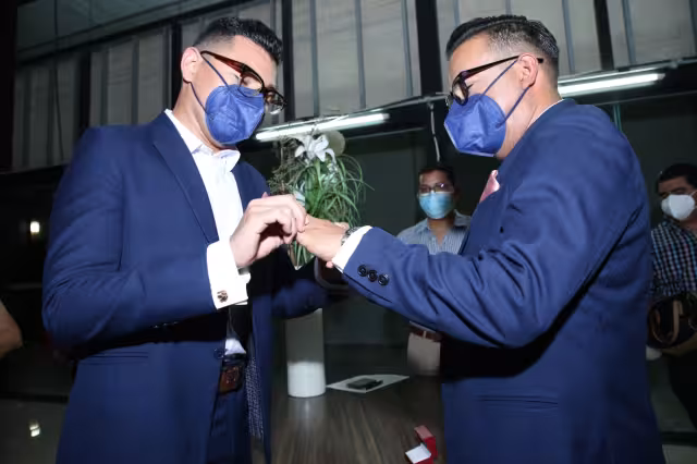 La ceremonia y lectura del acta matrimonial no cambió, incluso con la misma temática y consejos sobre consolidar el vínculo