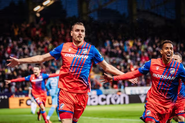 El Viktoria Plzen llega de visitante a enfrentarse al Bayern Múnich donde el segundo buscará colocarse en una mejor posición en la clasificación general de la Champions League