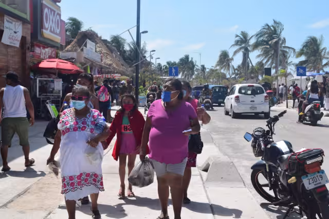 Tanto chicos como grandes olvidaron la sana distancia