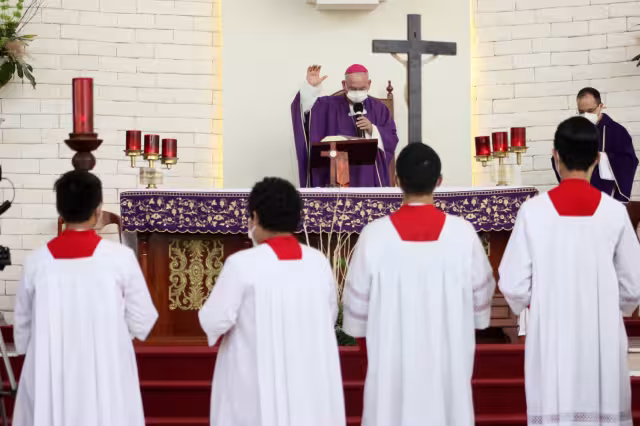 El obispo reconoce que la problemática es delicada