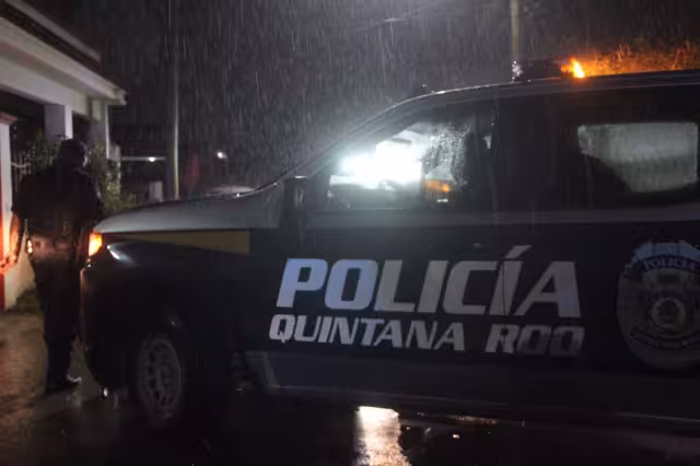 Autoridades realizaron el levantamiento del cuerpo para trasladado a las instalaciones del Servicio Médico Forense