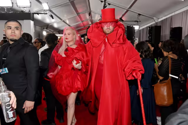 Sam Smith y Kim Petras causaron polémica por su participación en la ceremonia de los Grammy 2023