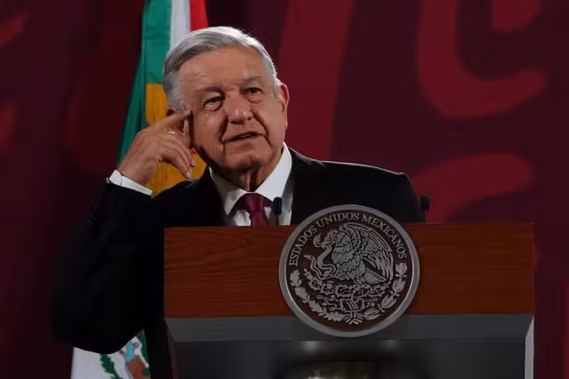 AMLO pide a titular de Segob visitar todos los Congreso locales por reforma militar