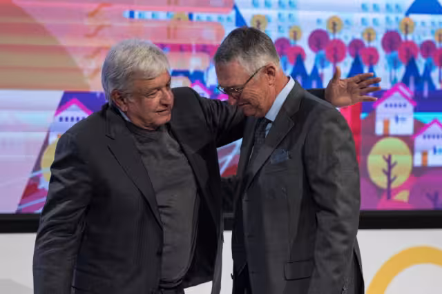 AMLO junto a Salinas Pliego