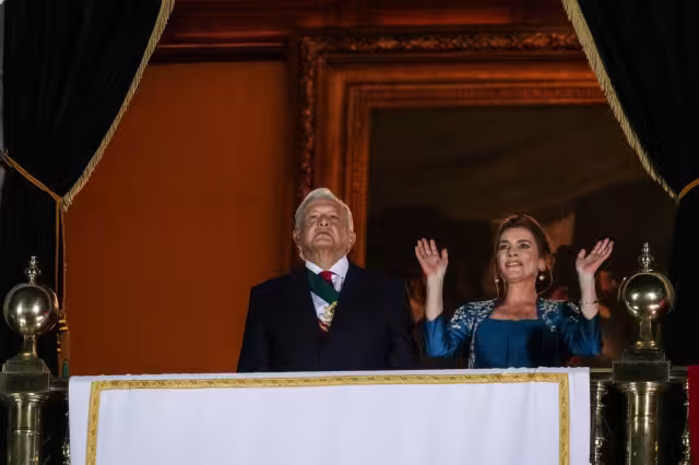 Así lució Beatriz Gutiérrez Müller en la ceremonia del Grito de Independencia