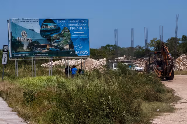 Los terrenos no cuentan con los servicios básicos